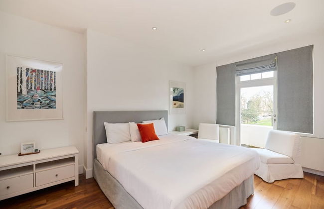 The Clapham Crib - Spacious 4bdr House With Patio - Foto 16