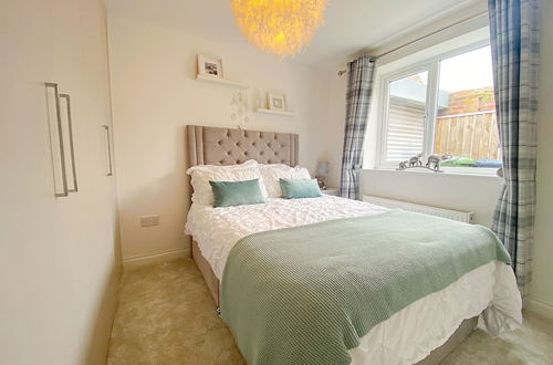 Photo 5 - Captivating 2-bed Cottage in Roker Sunderland