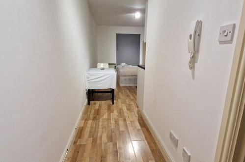 Foto 27 - Compact Living Cosy Studio Flat in London