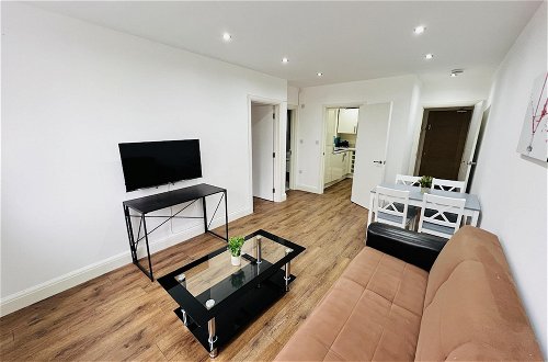 Photo 14 - 1-bed Apartment in Ealing