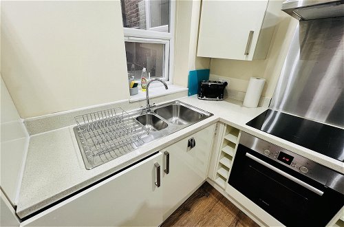 Photo 11 - 1-bed Apartment in Ealing