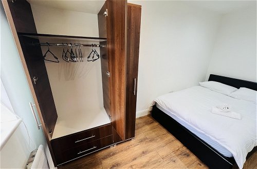 Foto 5 - 1-bed Apartment in Ealing