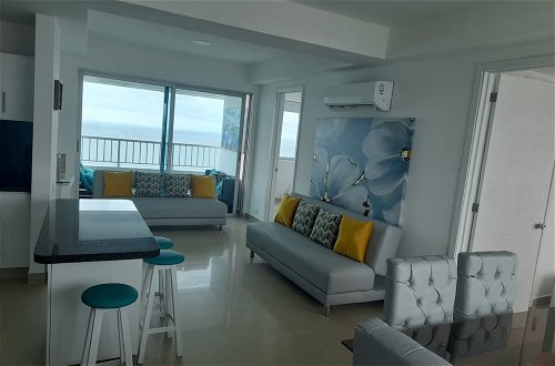 Foto 27 - 2 Bedroom Beachfront Apartment 2p1-al2 With Pool And Wifi