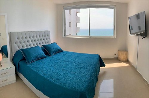 Foto 5 - 2 Bedroom Beachfront Apartment 2p1-al2 With Pool And Wifi