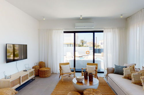 Foto 10 - Sanders Konnos Bay Ismene - Marvellous 2-bedroom Villa With a Side Sea View
