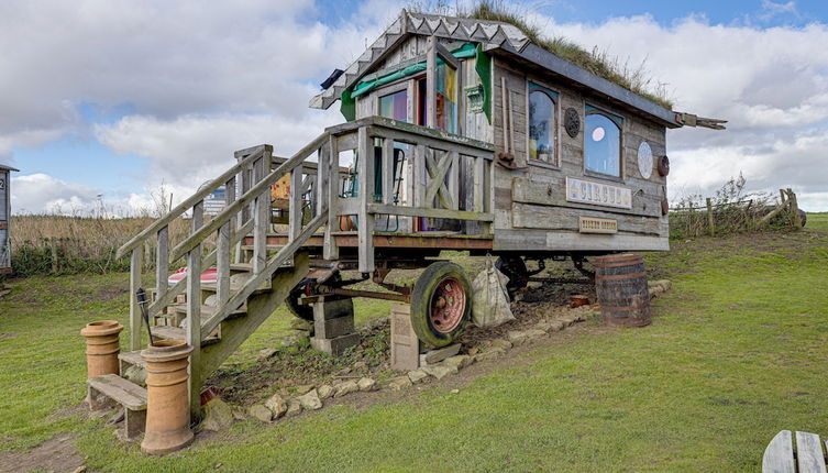 Photo 1 - 2 x Double Bed, Glamping Wagon in Dalby Forest