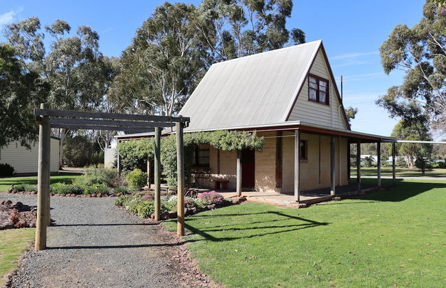 Murray River Spa Retreat - Photo 8