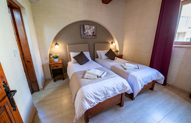 Ta Lucija 2 Bedroom Villa With Private Pool - Photo 13