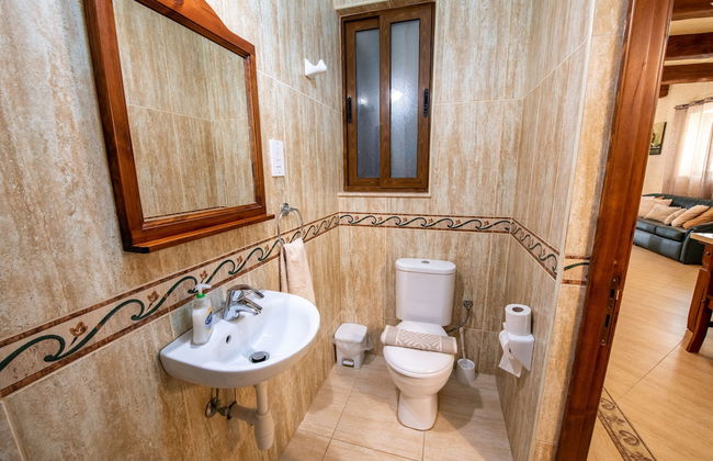 Ta Lucija 2 Bedroom Villa With Private Pool - Photo 19