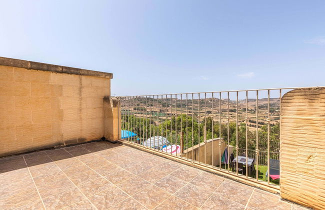 Ta Lucija 2 Bedroom Villa With Private Pool - Photo 29