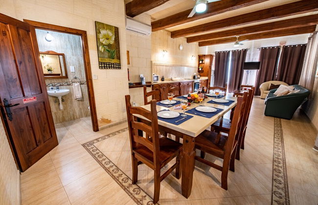 Ta Lucija 2 Bedroom Villa With Private Pool - Photo 25
