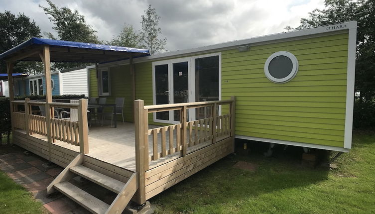 Foto 1 - Colorful Chalet With Veranda, Located in Friesland