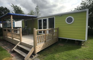 Foto 1 - Colorful Chalet With Veranda, Located in Friesland