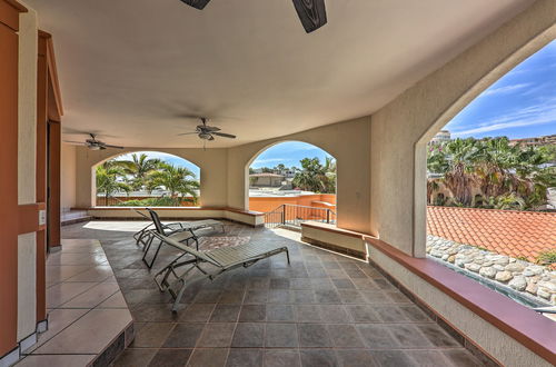 Foto 11 - Luxurious Cabo 'casa De Amor' w/ Pool & Hot Tub