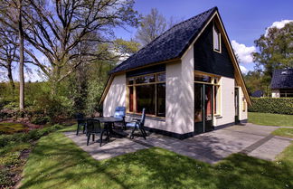 Photo 1 - Cozy Holiday Home with Bubble Bath near Zwolle