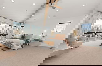 Photo 1 - Wonderland Estate 6 Bedrooms PAS-2680 by KBM