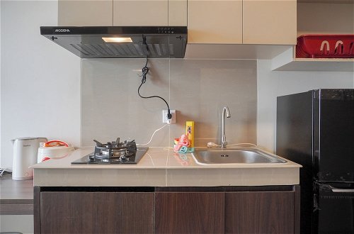 Foto 5 - Brand New And Comfort Studio At Vasaka Solterra Apartment