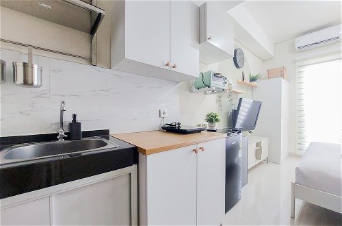Foto 5 - Simply And Cozy Living Studio Transpark Bintaro Apartment