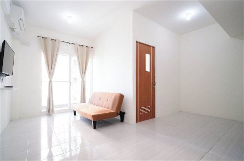 Photo 18 - Best Choice And Homey 2Br At Puncak Dharmahusada Apartment