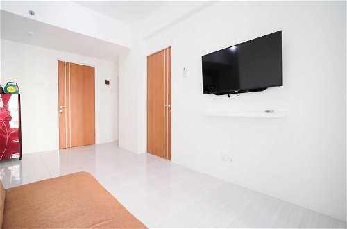 Foto 16 - Best Choice And Homey 2Br At Puncak Dharmahusada Apartment