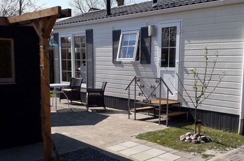 Photo 22 - Nicely Furnished Chalet with Oven near Wadden Sea