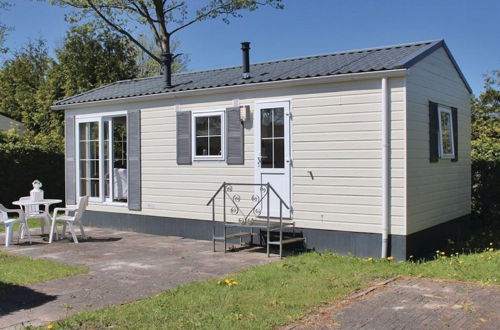 Photo 29 - Nicely Furnished Chalet with Oven near Wadden Sea