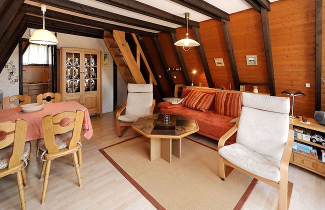 Detached Chalet with Terrace near Swimming Lake - Photo 4