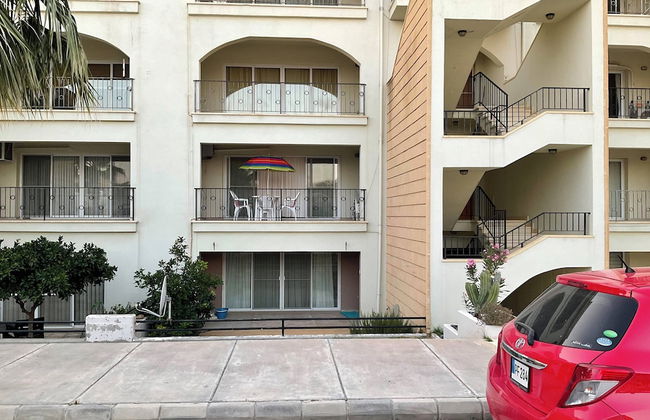Fabulous 2 Bed Apartment in Safakoy Cyprus - Foto 1