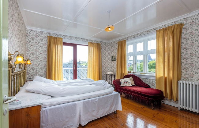 Downtown - Retro Decor - Stunning Views - Terrace - Photo 7