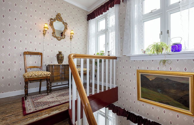 Downtown - Retro Decor - Stunning Views - Terrace - Photo 34