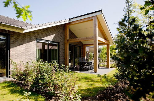 Foto 31 - Attractive Bungalow with Covered Terrace near Veluwe
