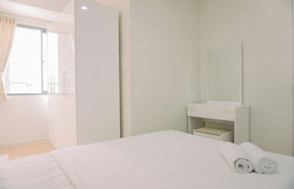 Photo 2 - Comfort 1Br With Working Room At Daan Mogot City Apartment