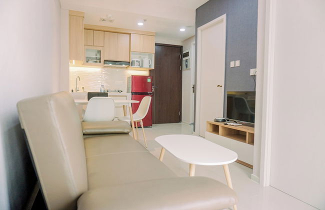 Comfort 1Br With Working Room At Daan Mogot City Apartment - Foto 21