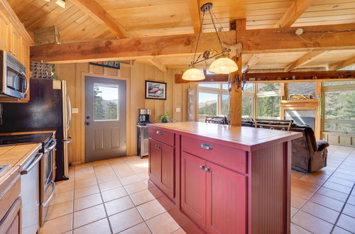 Foto 4 - Bayfield Cabin w/ Striking Mountain View & Hot Tub