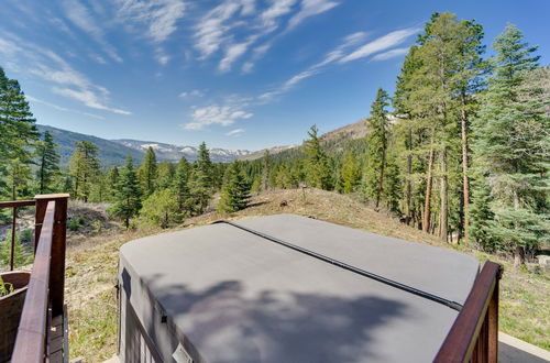 Foto 9 - Bayfield Cabin w/ Striking Mountain View & Hot Tub