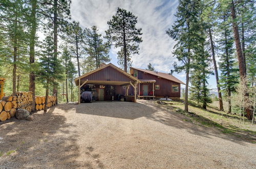 Photo 7 - Bayfield Cabin w/ Striking Mountain View & Hot Tub