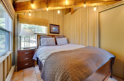 Photo 14 - Bayfield Cabin w/ Striking Mountain View & Hot Tub