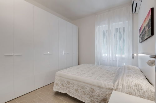 Photo 2 - Trastevere White Apartment