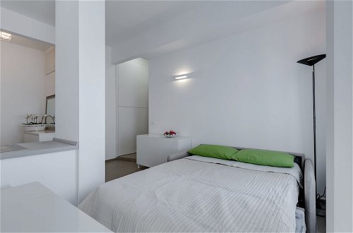 Photo 13 - Trastevere White Apartment