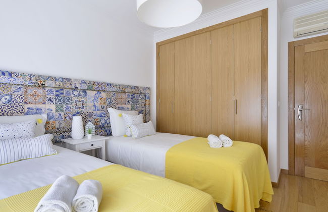 Gorgeous Beach Flat - Photo 5