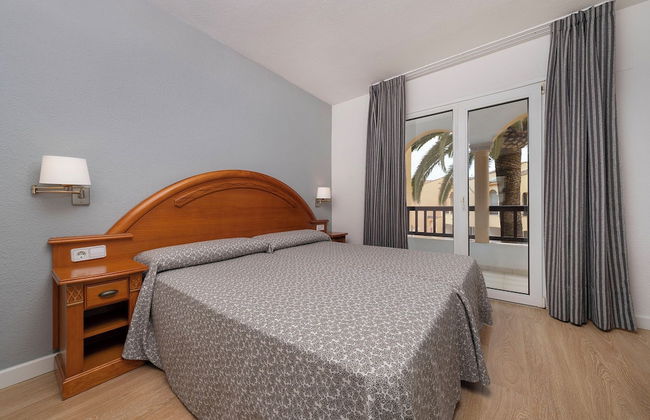 Apartamentos Turísticos Jardines del Plaza - Foto 2