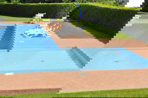 Photo 15 - Vibrant Holiday Home in Lazise with Swimming Pool near 2 Lakes