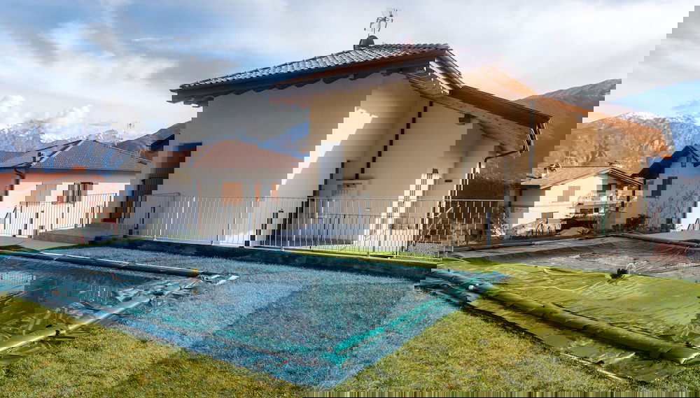 Primary image