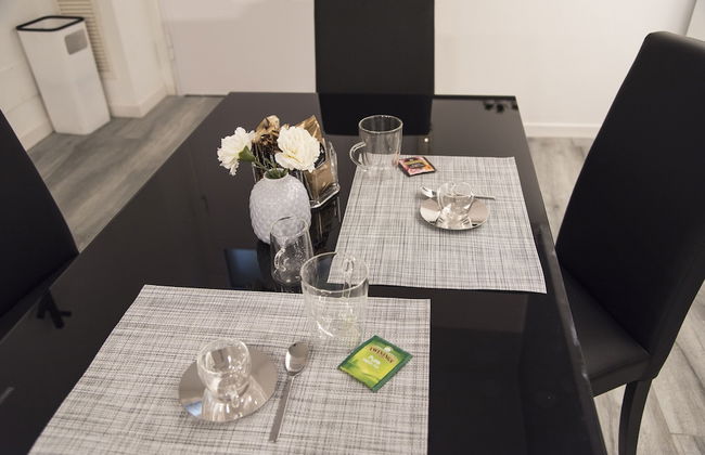 Contemporary 2 Bedroom Flat near University - Foto 16