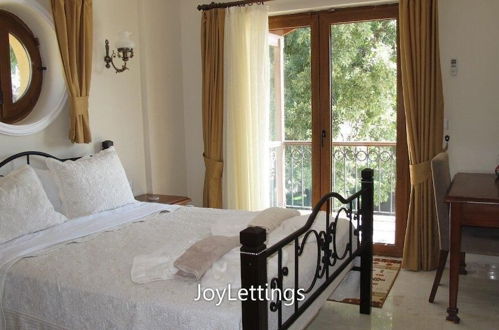 Photo 3 - Villa FT11 by JoyLettings