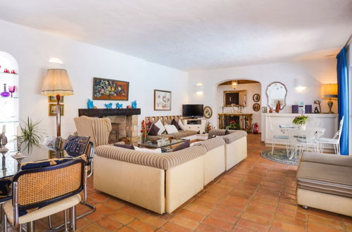 Photo 19 - Roofed Villa in Albufeira With Private Swimming Pool