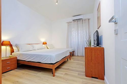 Photo 4 - Magliana Apartment