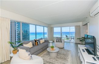 Foto 1 - Two Bedroom Condo Overlooking Ala Wai Boat Harbor by RedAwning