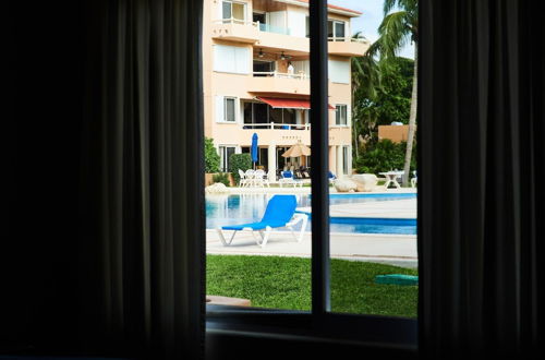 Photo 9 - Caribbean Chic Apartment Beachfront Complex Marvelous Pool Gardens Private Terrace