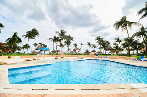 Photo 29 - Caribbean Chic Apartment Beachfront Complex Marvelous Pool Gardens Private Terrace